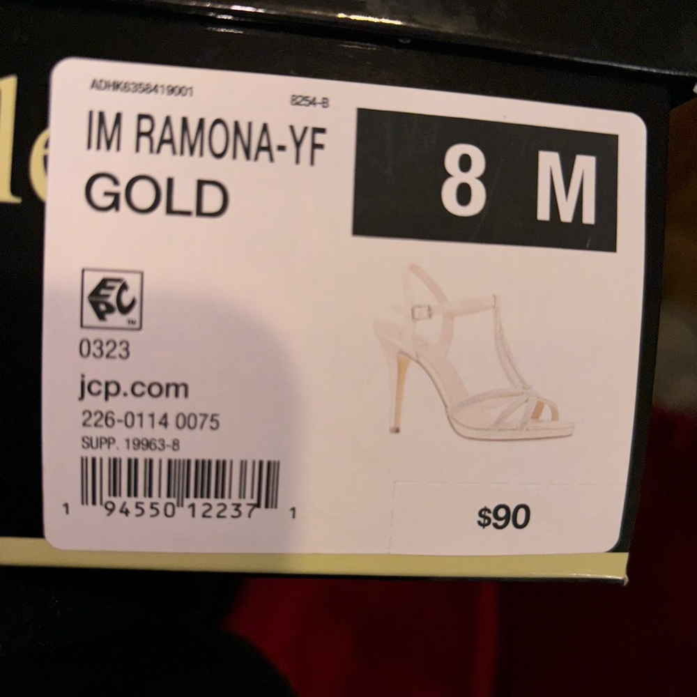 I Miller Ramona Heeled Sandal in Gold — GREAT PROM SHOES!! - Picture 4 of 9